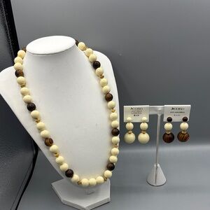 Vintage Coro Necklace w/2 Earring Sets 14k Posts on Hangtags!  JP275